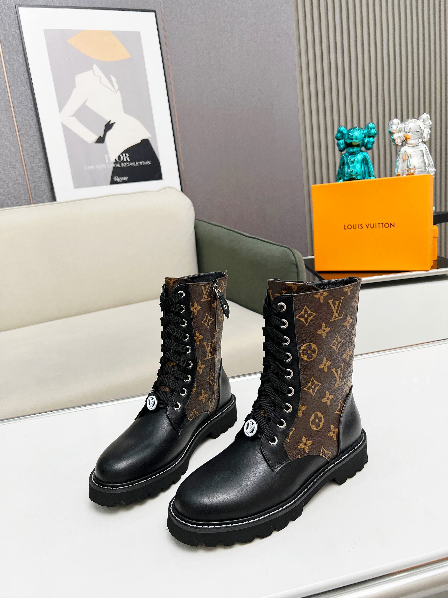 LV 006 boots XM003