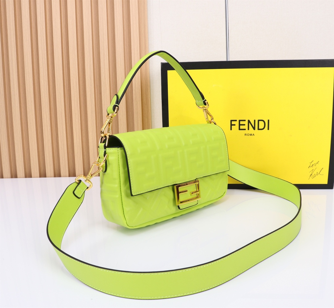 Fendi Baguette Bag F6603 LM071 26cm