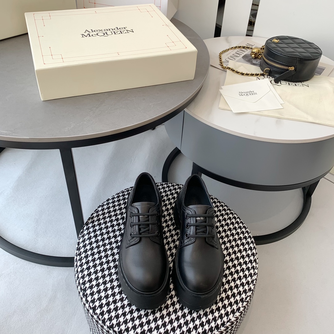 Alexander MCQueen shoes Low-top 001