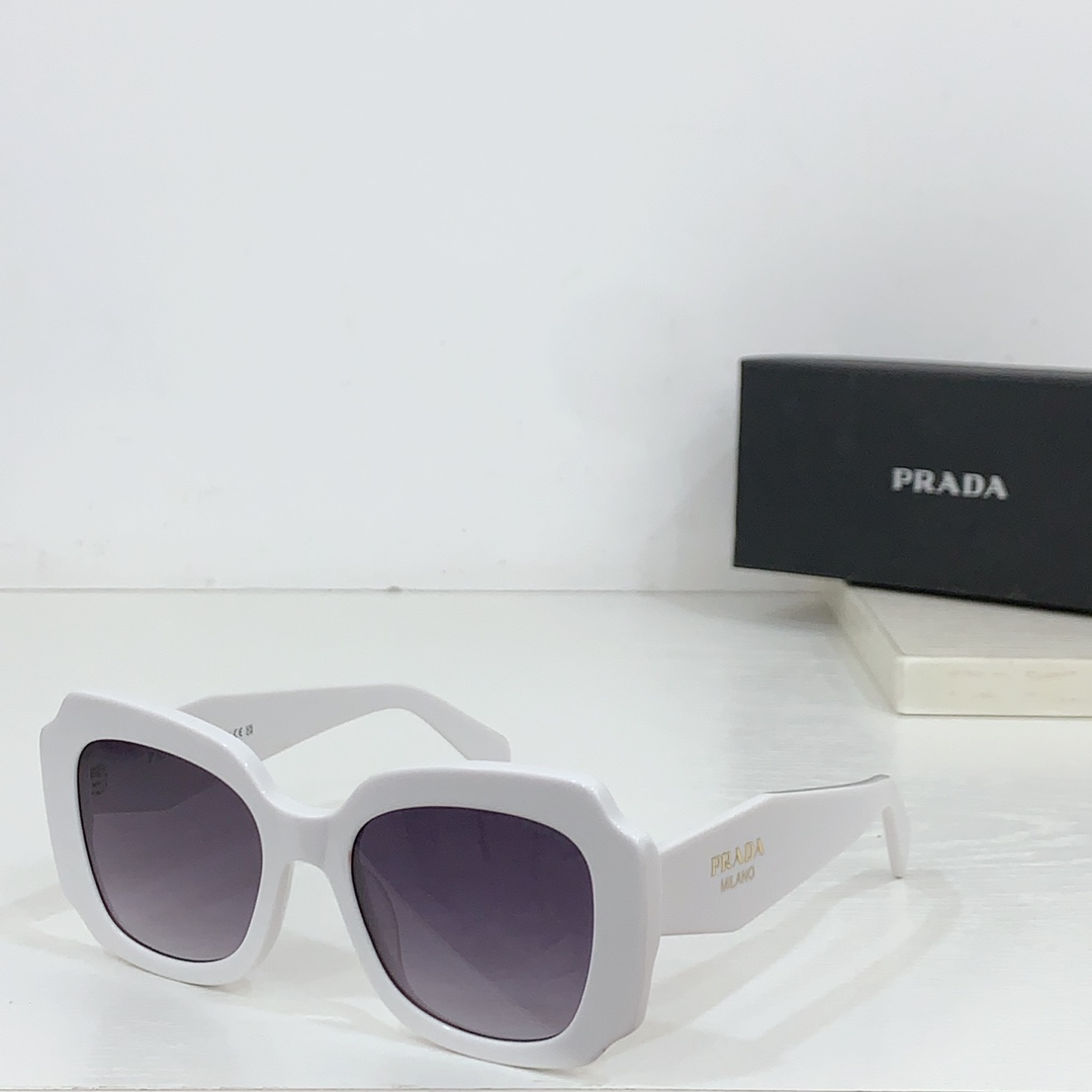 Prada Sunglasses SPR 16Y-S SM031