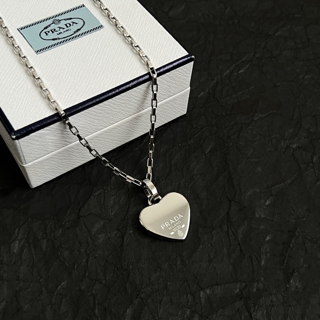 Prada Jewelry Necklace Love Shape Necklace