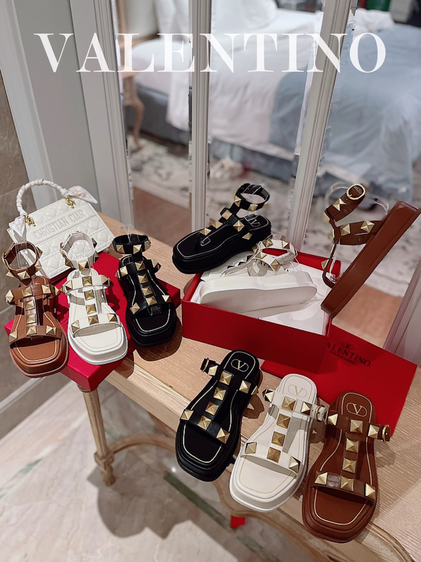 Valentino shoes Sandals (35-41) V008 03