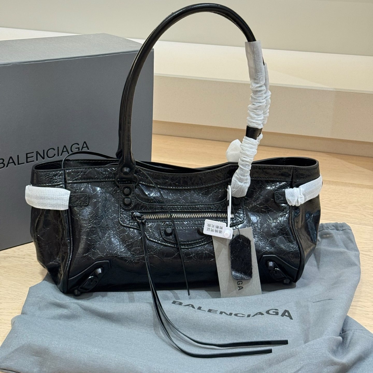 Balenciaga Shoulder Bag Ladies' Favorite