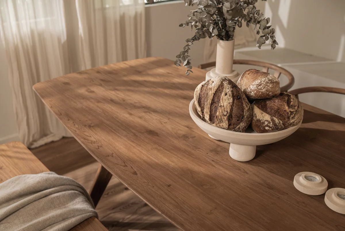 dBodhi Kupu-Kupu Dining Table