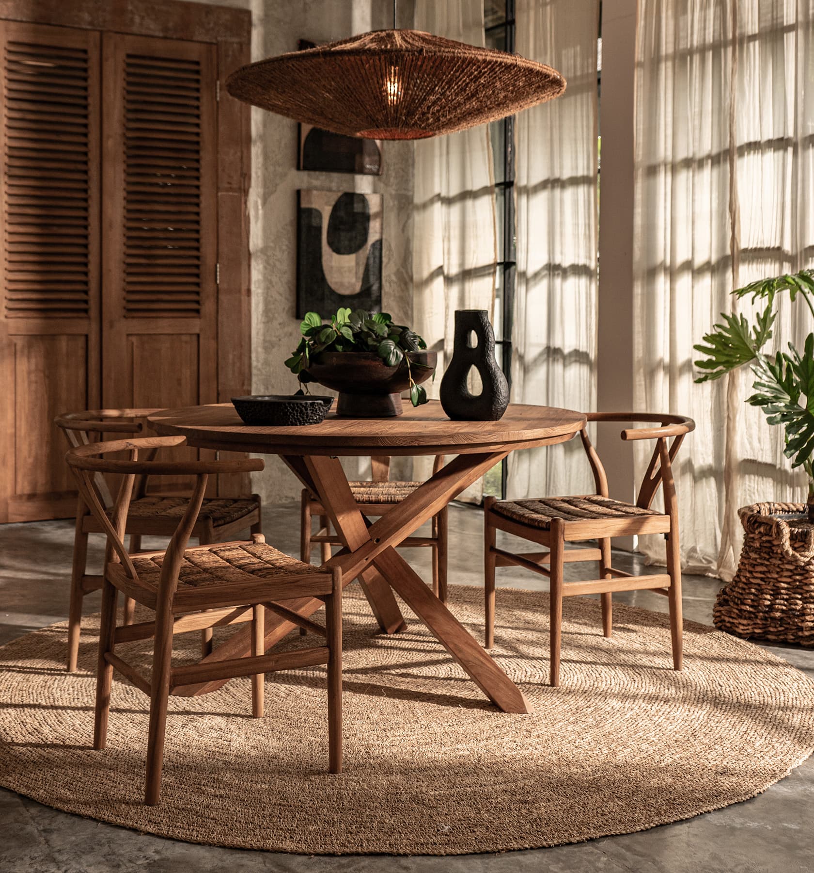 dBodhi Xono Round Dining Table