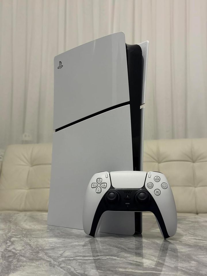 Playstation PlayStation 5 Digital Console, 1TB SSD, HDR, 4K, Black, Gamepad, Internal Data Storage