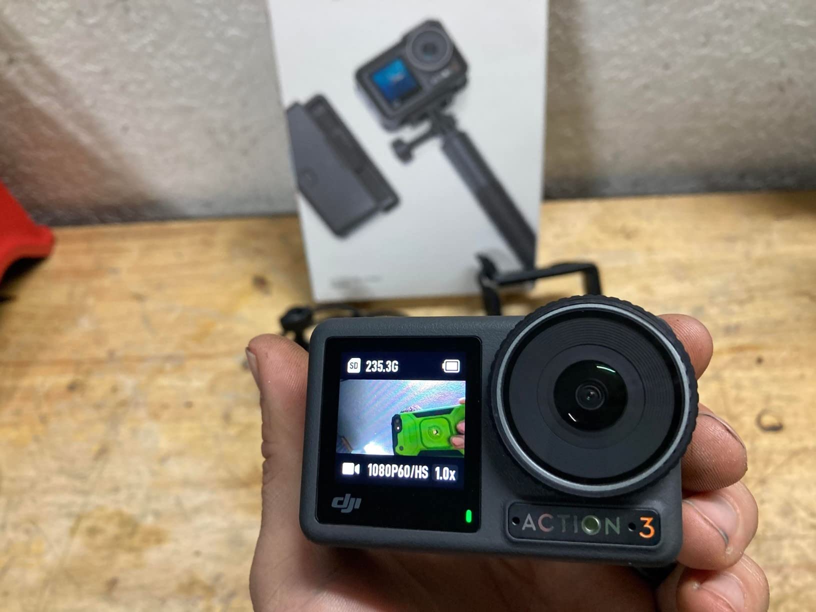 【Electronics】DJI Osmo Action 3 Standard Combo, Outdoor Action Camera with 4K HDR & Super-Wide FOV, 10-Bit Color Depth