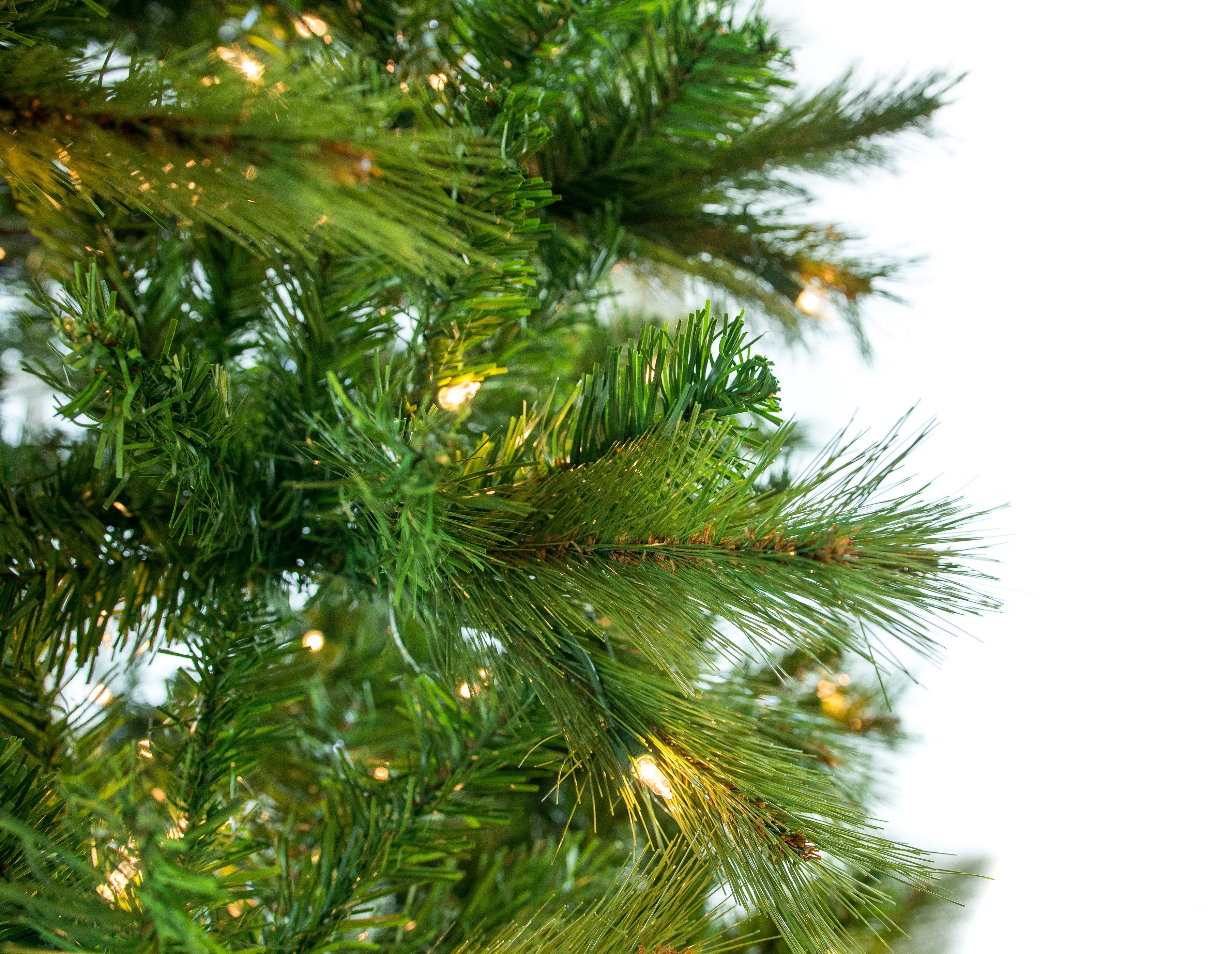 9 FT Charleston Slim Tree Pre-Lit Clear Lights