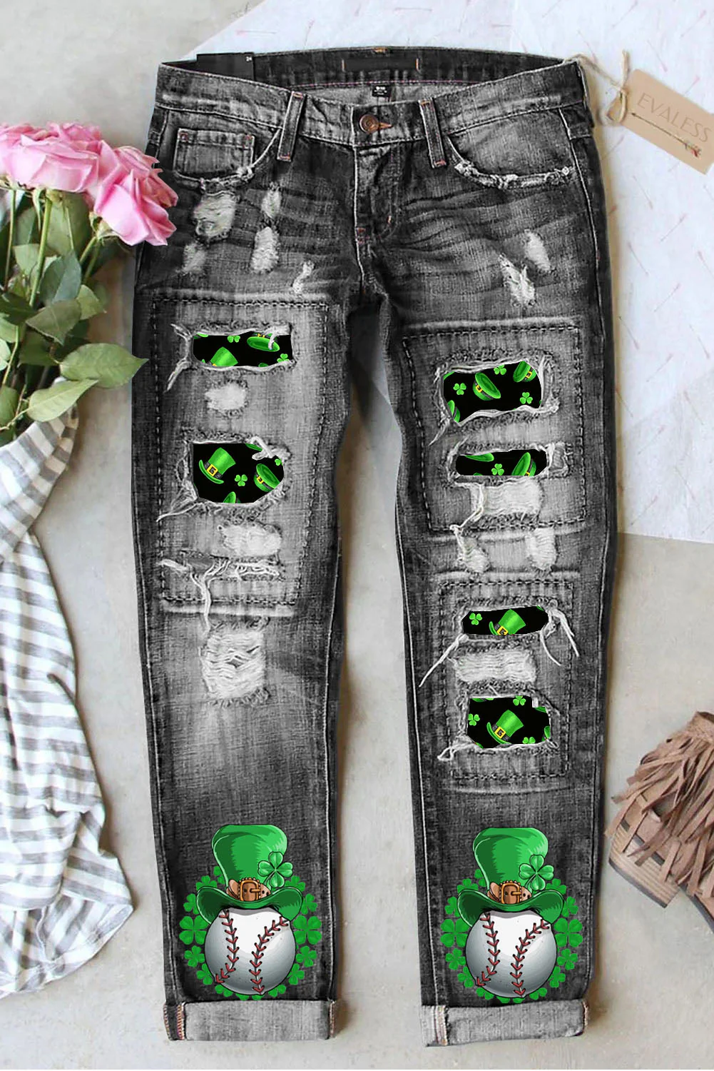 Green Hat Baseball Graphic Ripped Casual Denim Jeans。