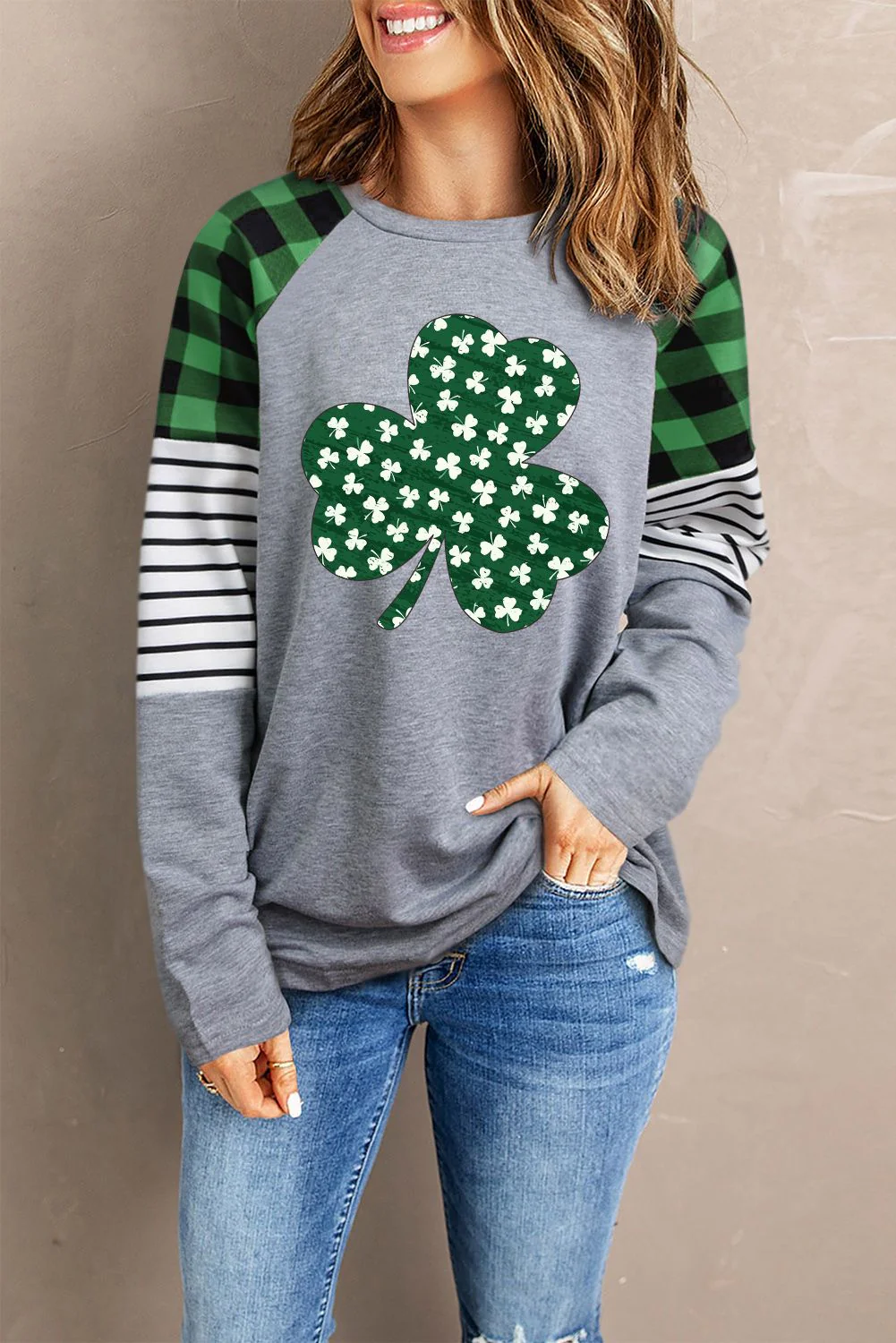 Shamrock Clover Striped Plaid Round Neck Casual pullover Sweatshirt.