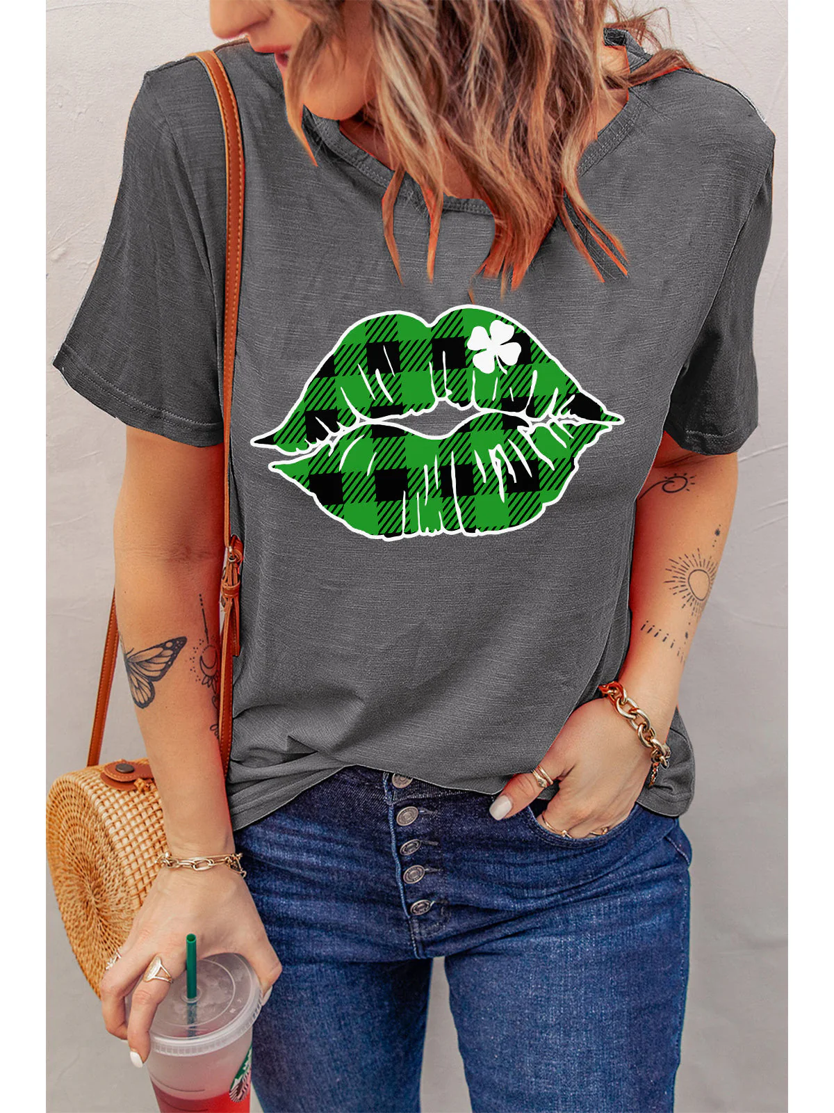 Green Plaid Clover Lips T Shirts。