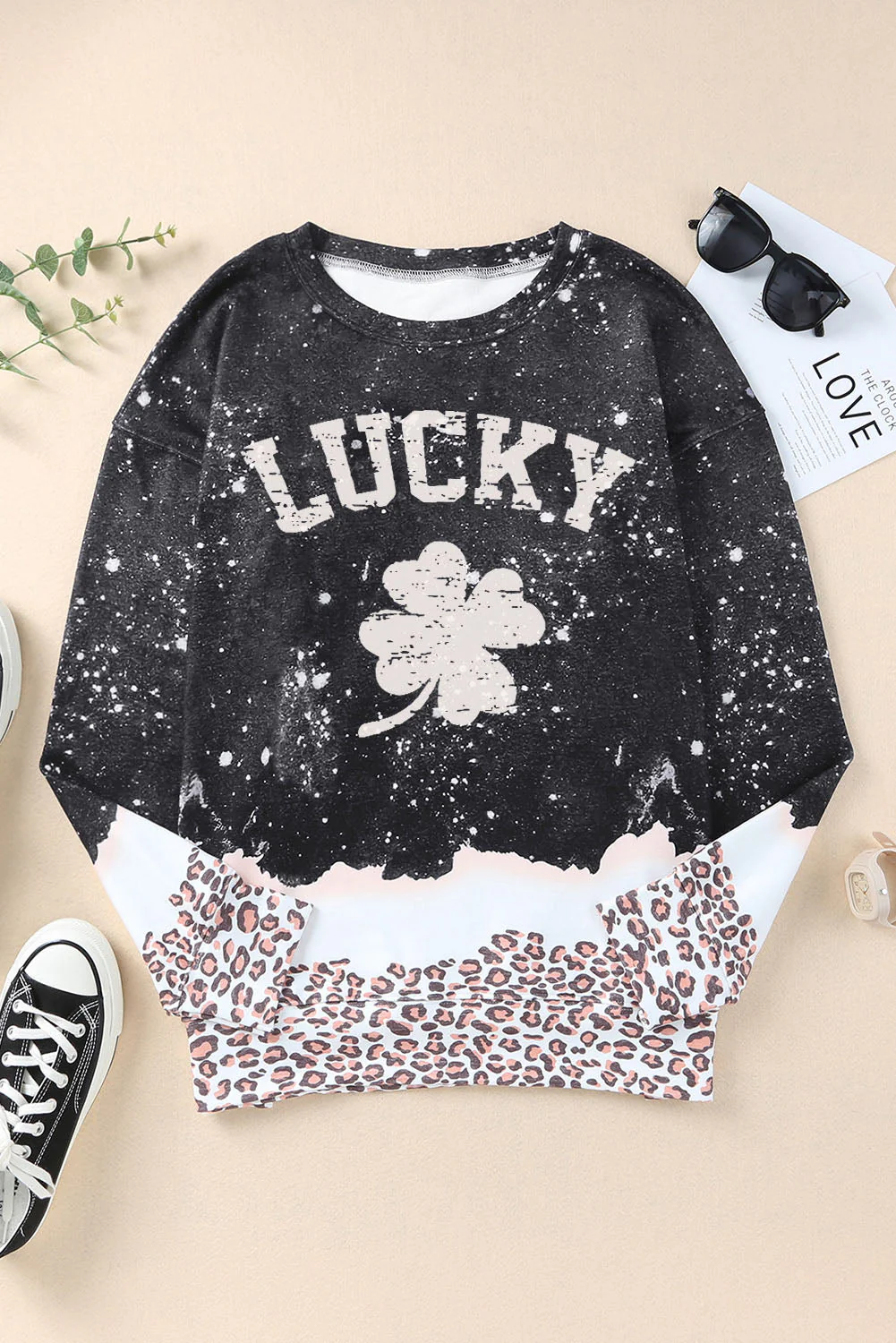 Lucky Clover Leopard Round Neck Shift Casual sweatshirt.