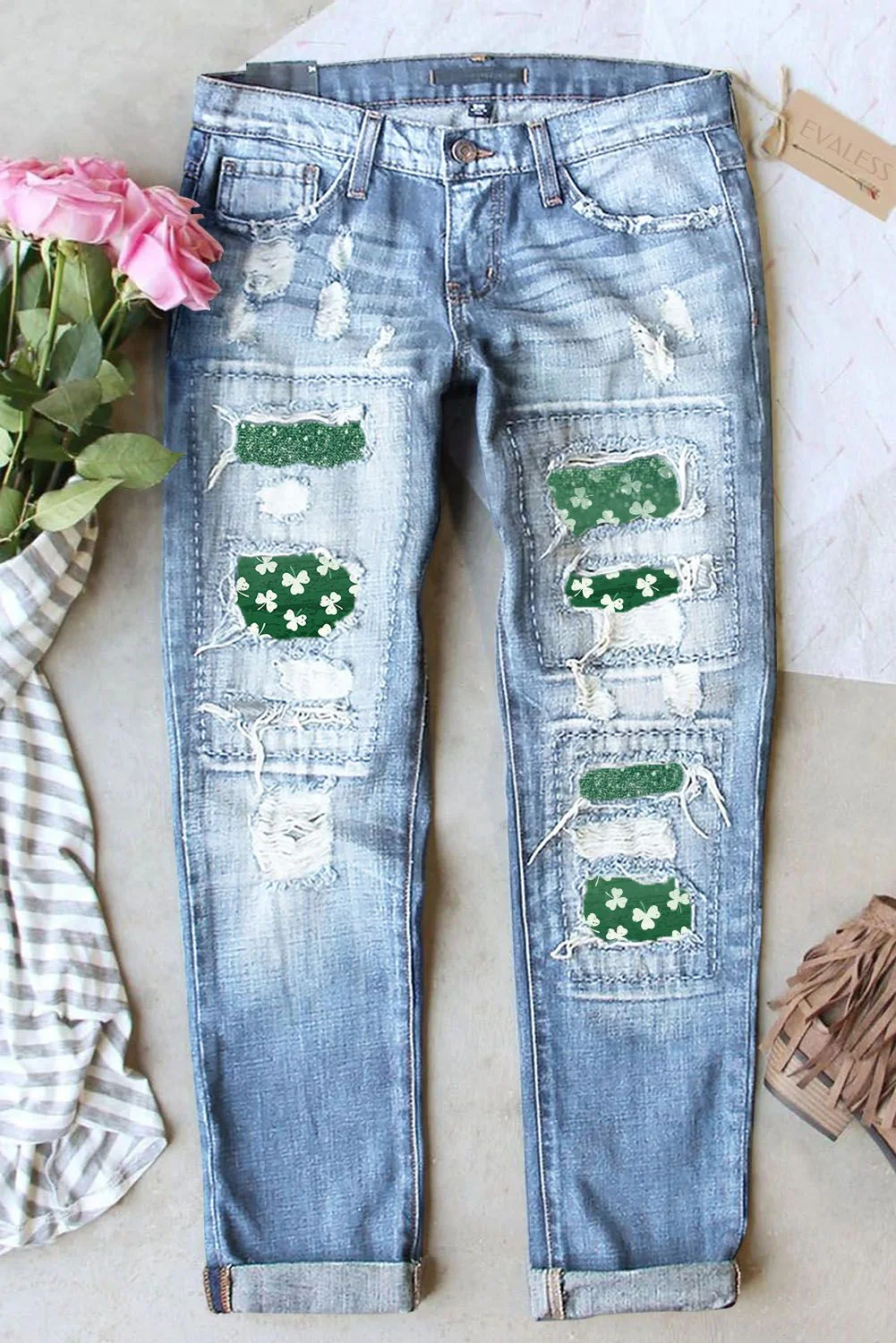 St. Patrick's Day Shamrock Ripped Casual Denim Jeans。