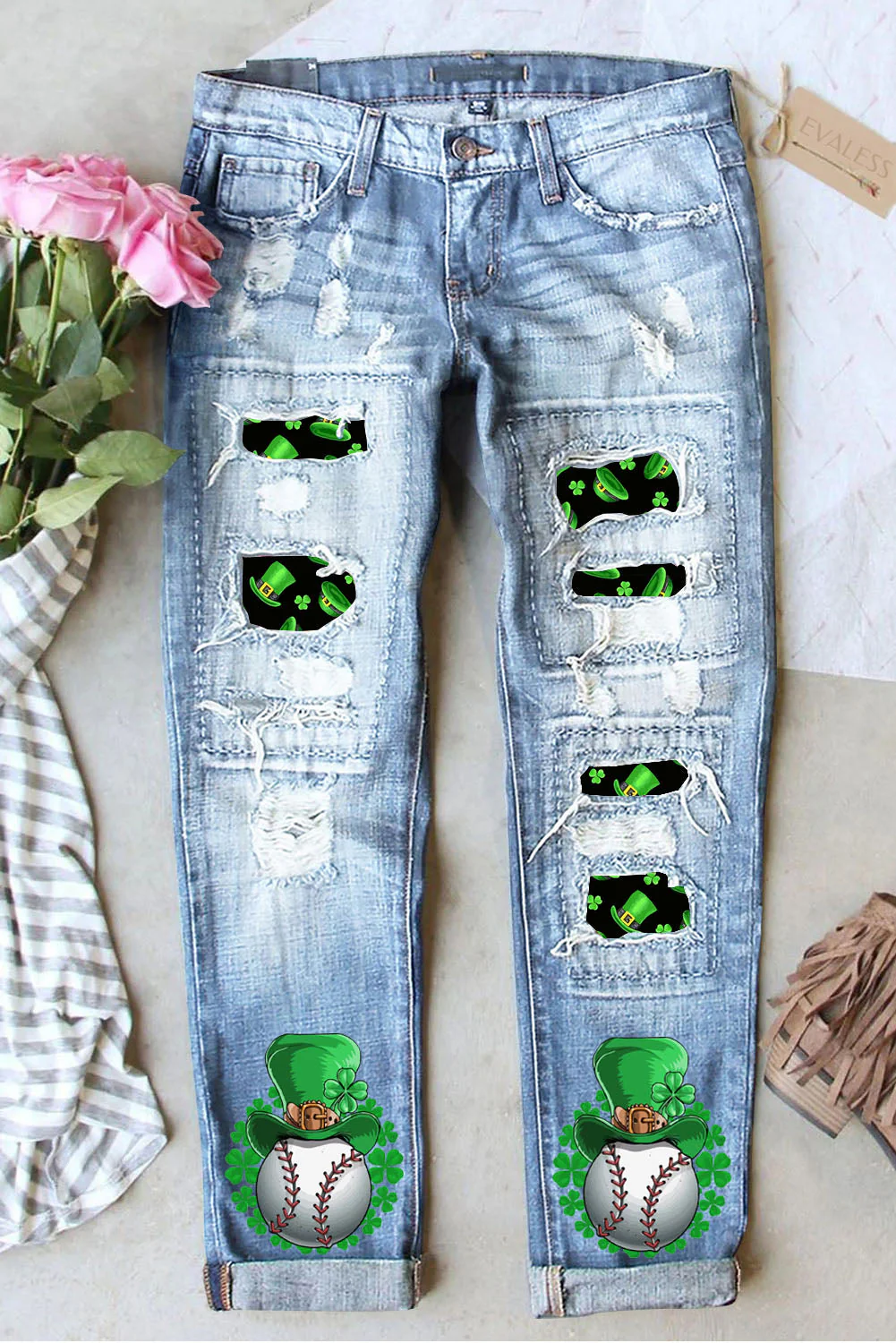 Green Hat Baseball Graphic Ripped Casual Denim Jeans。