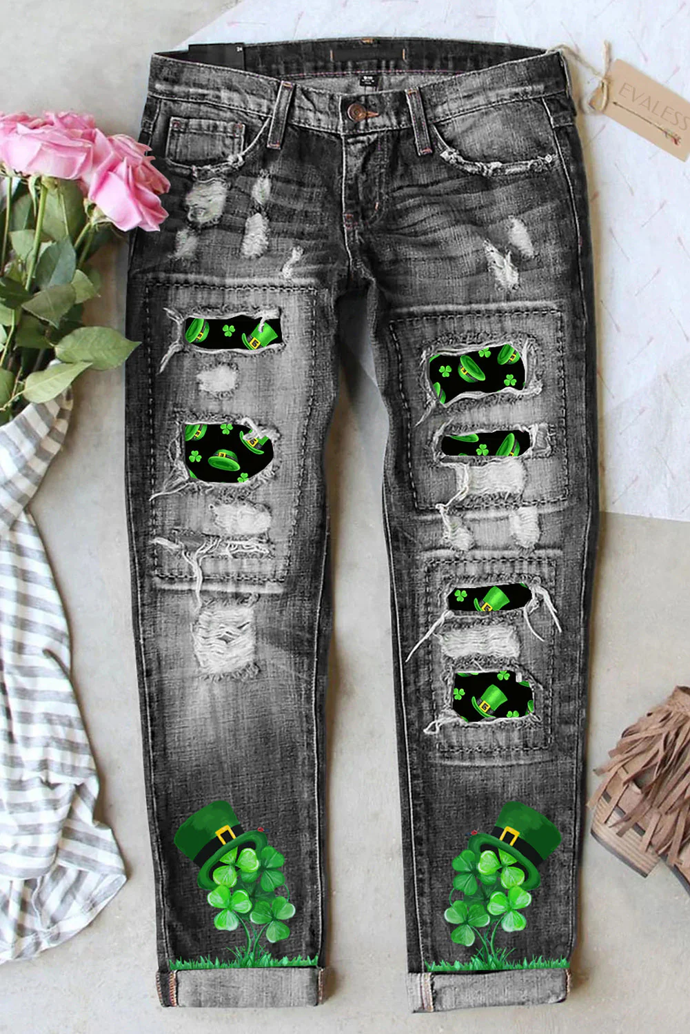 St. Patrick's Day Green Shamrock Clover Ripped Casual Jeans。