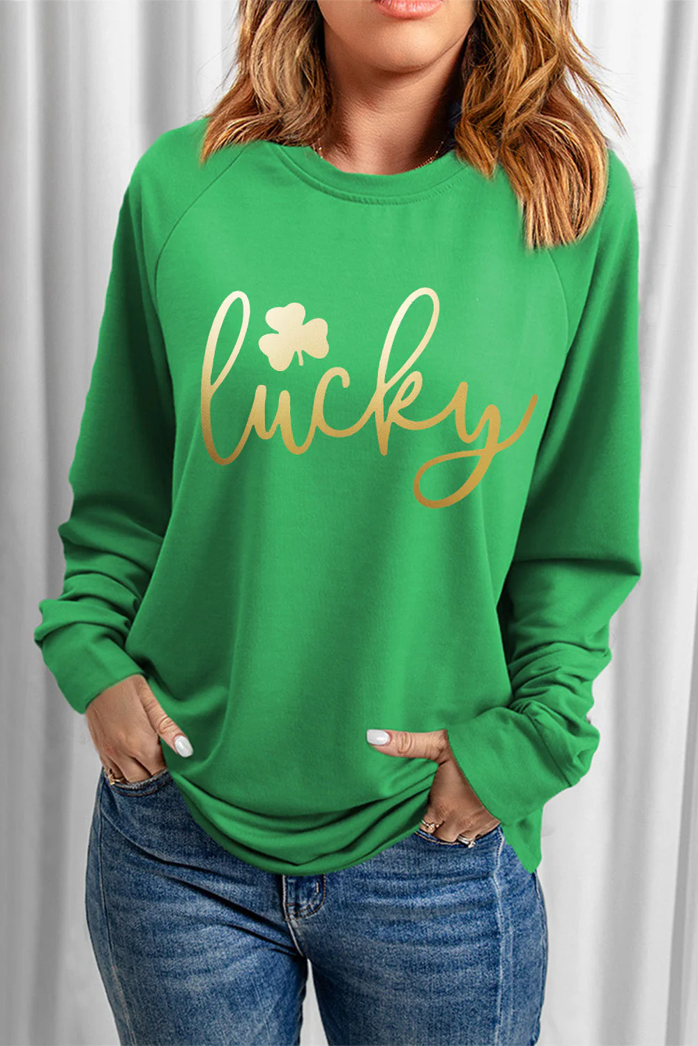 Glitter Clover Lucky St. Patrick's Day Round Neck Shift Casual sweatshirt.