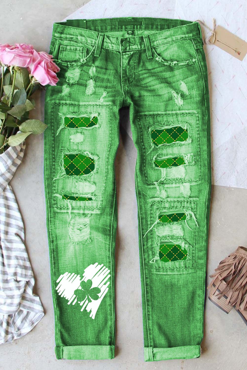 St. Patrick's Day Green Shamrock Heart-shape Graphic Casual Ripped Jeans。
