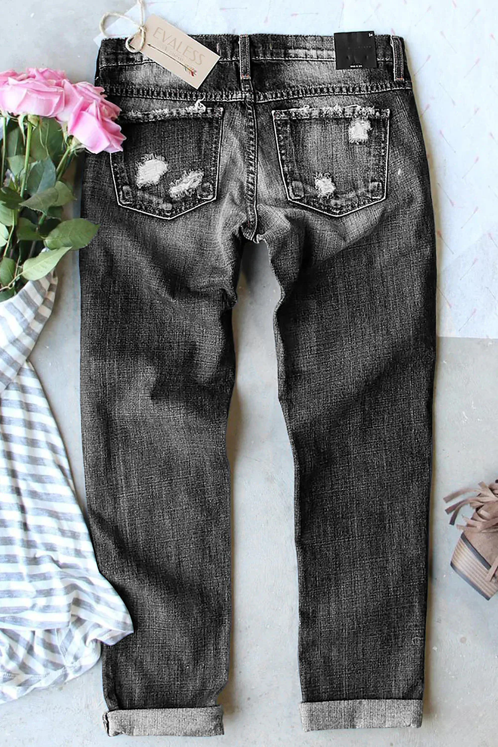 Shamrock Casual Ripped Jeans。