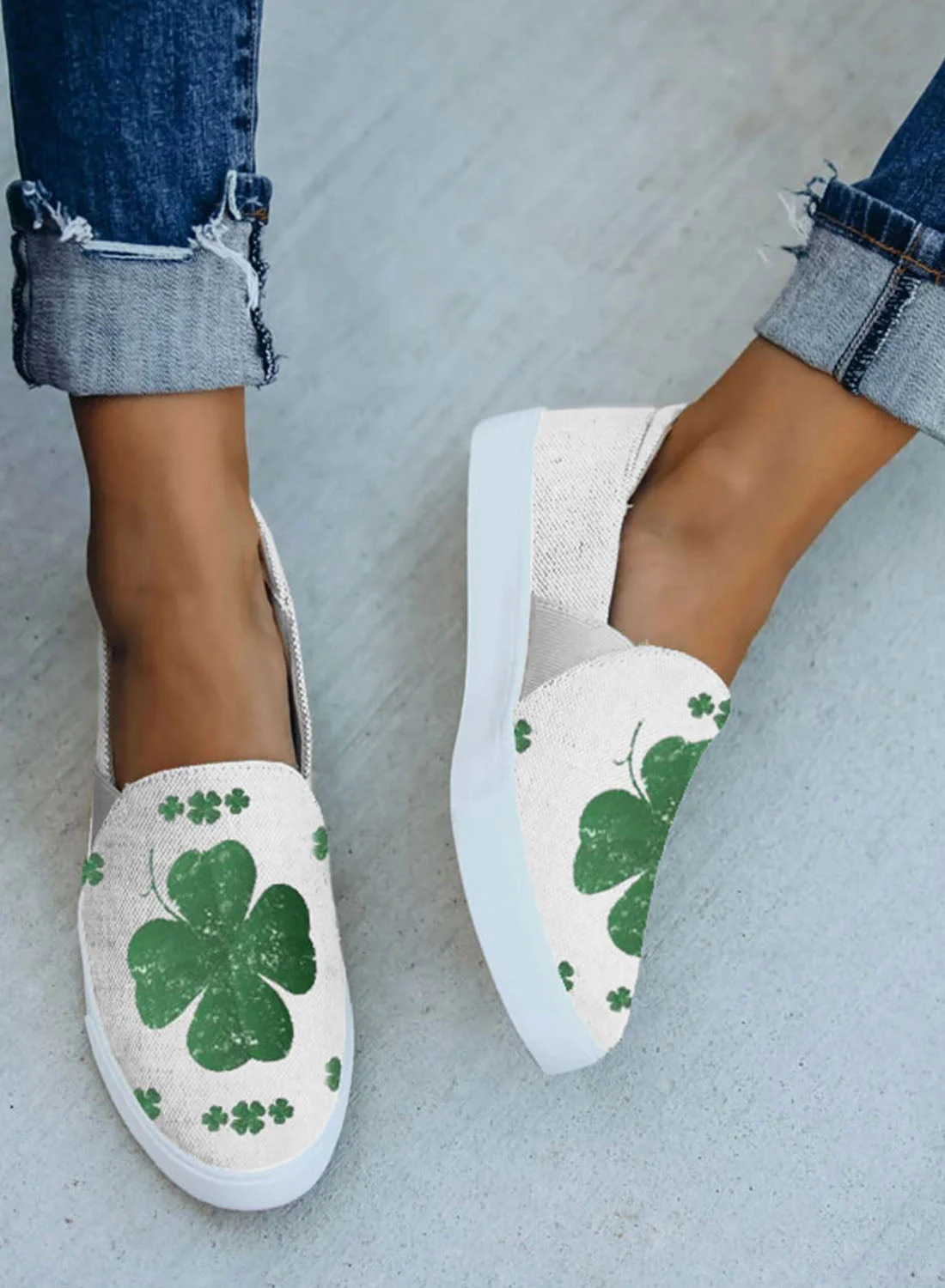 St. Patrick's Day Clover Canvas Clover Shoes Slip-on Shoes.