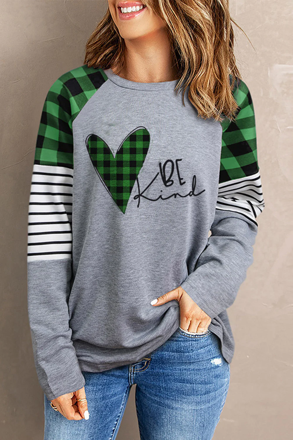 Green Plaid Casual Heart Sweatshirt.