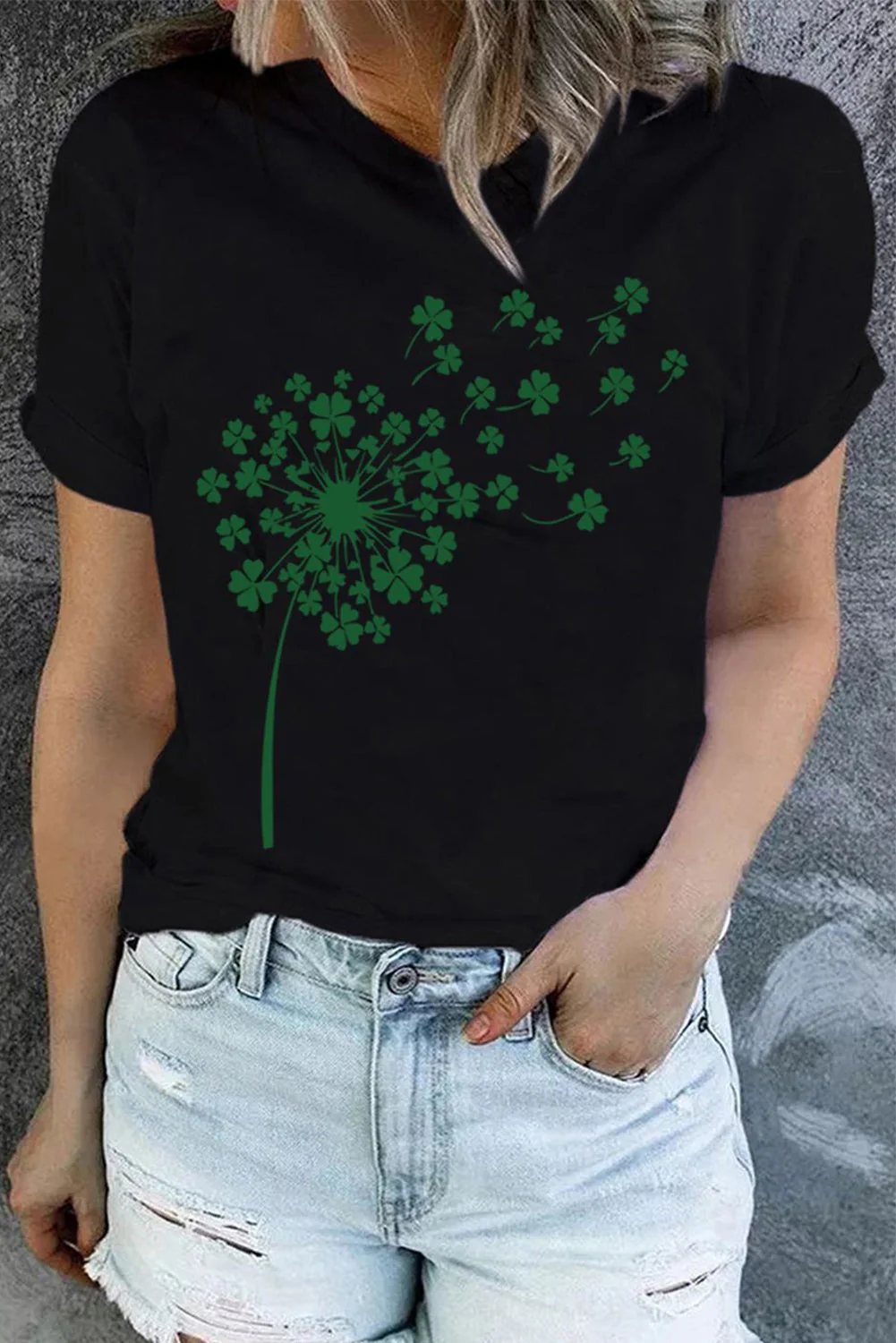 St. Patrick's Day Green Clover Round Neck Shift Casual T-Shirts。