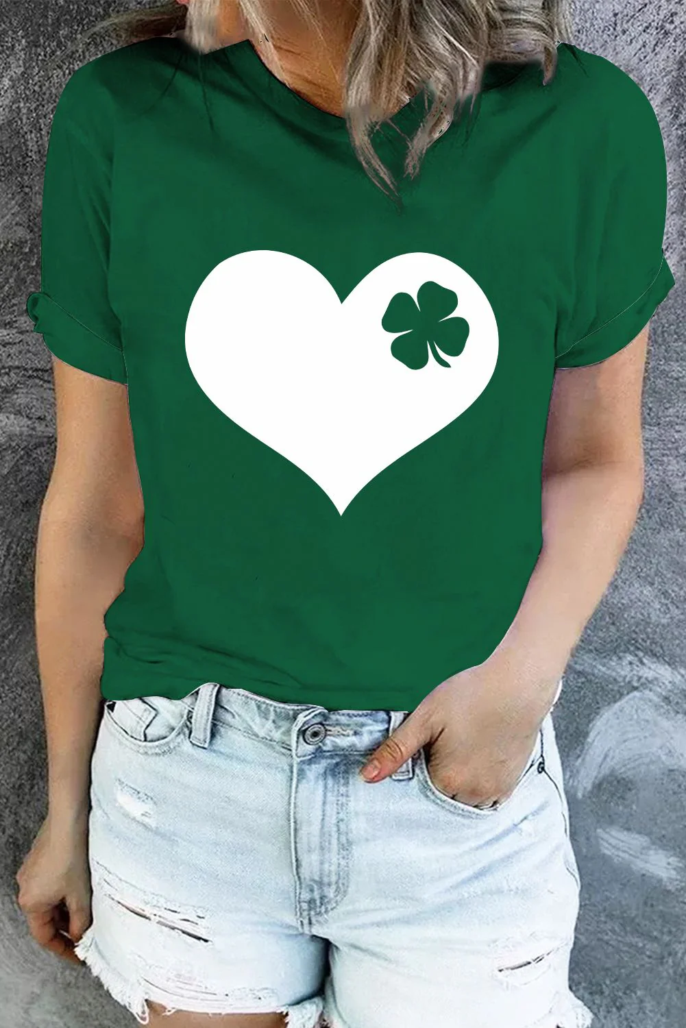 Shamrock Heart-shaped Round Neck Casual T-Shirts.