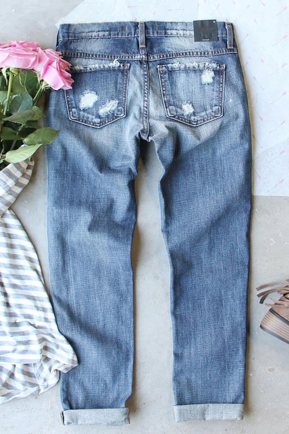 Shamrock Casual Ripped Jeans。