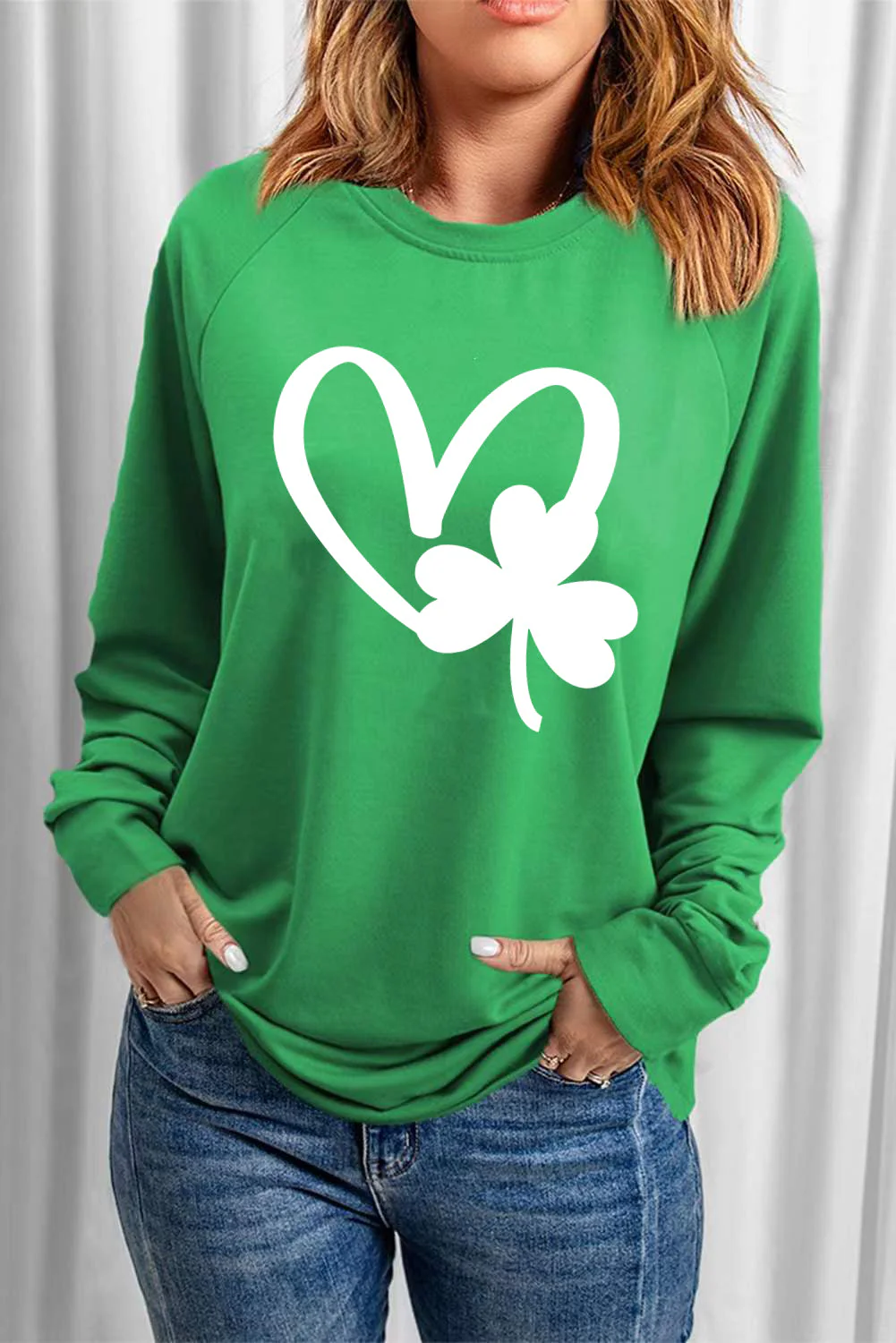 Green Love  Shamrock Printing Sweatshirt.