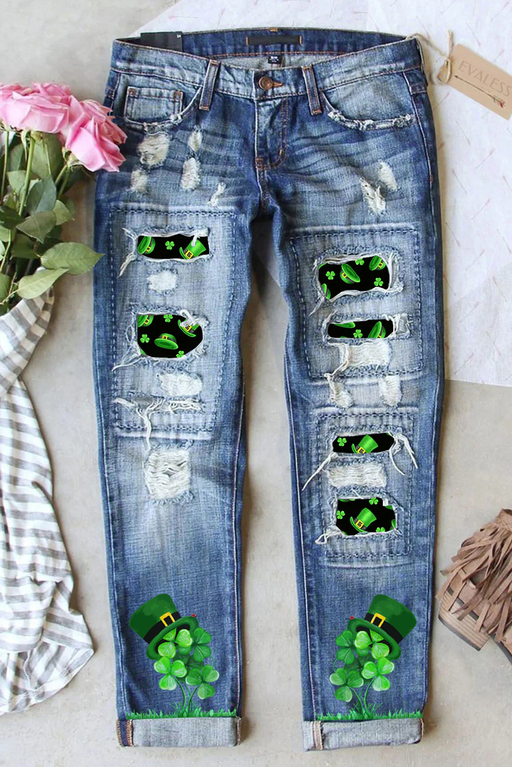 St. Patrick's Day Green Shamrock Clover Ripped Casual Jeans。