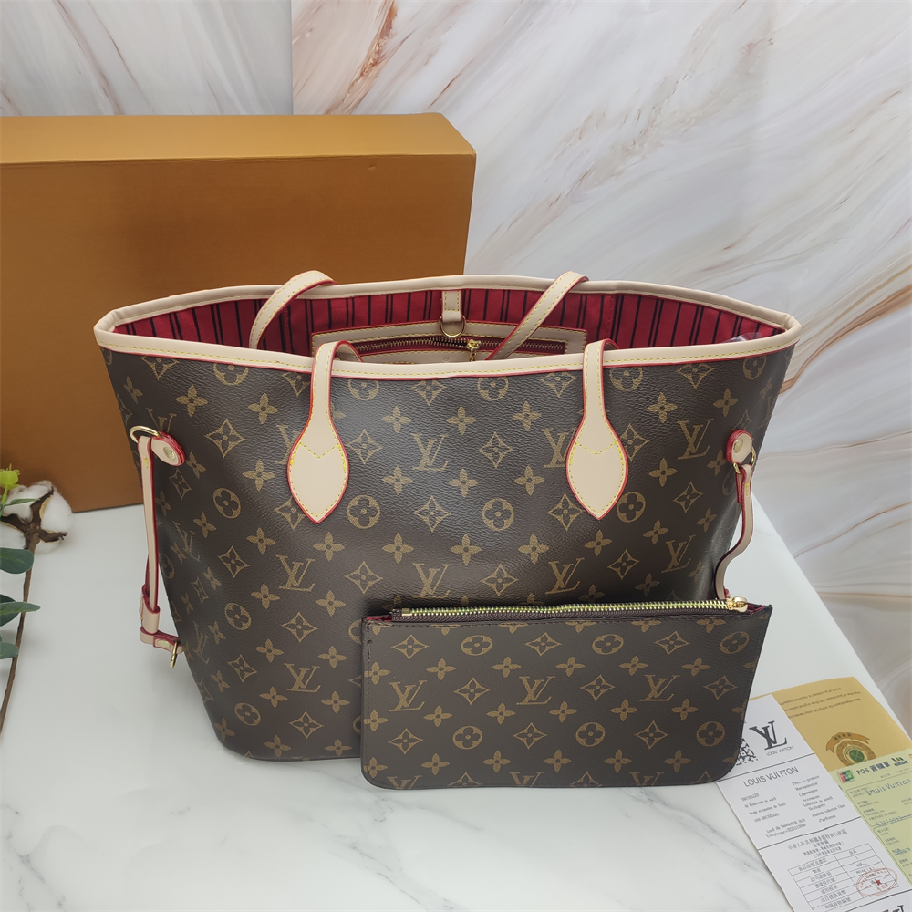 LOUIS VUITTON Monogram Neverfull MM Tote Bag