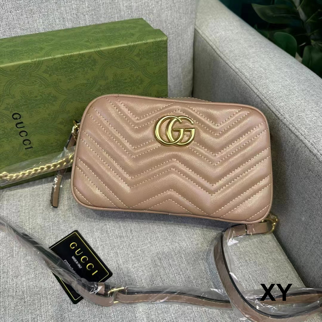 Gucci Marmont Matelasse Shoulder Bag