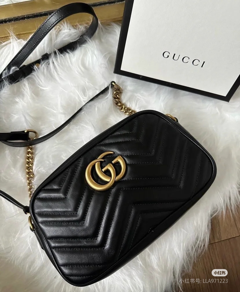 Gucci Marmont Matelasse Shoulder Bag