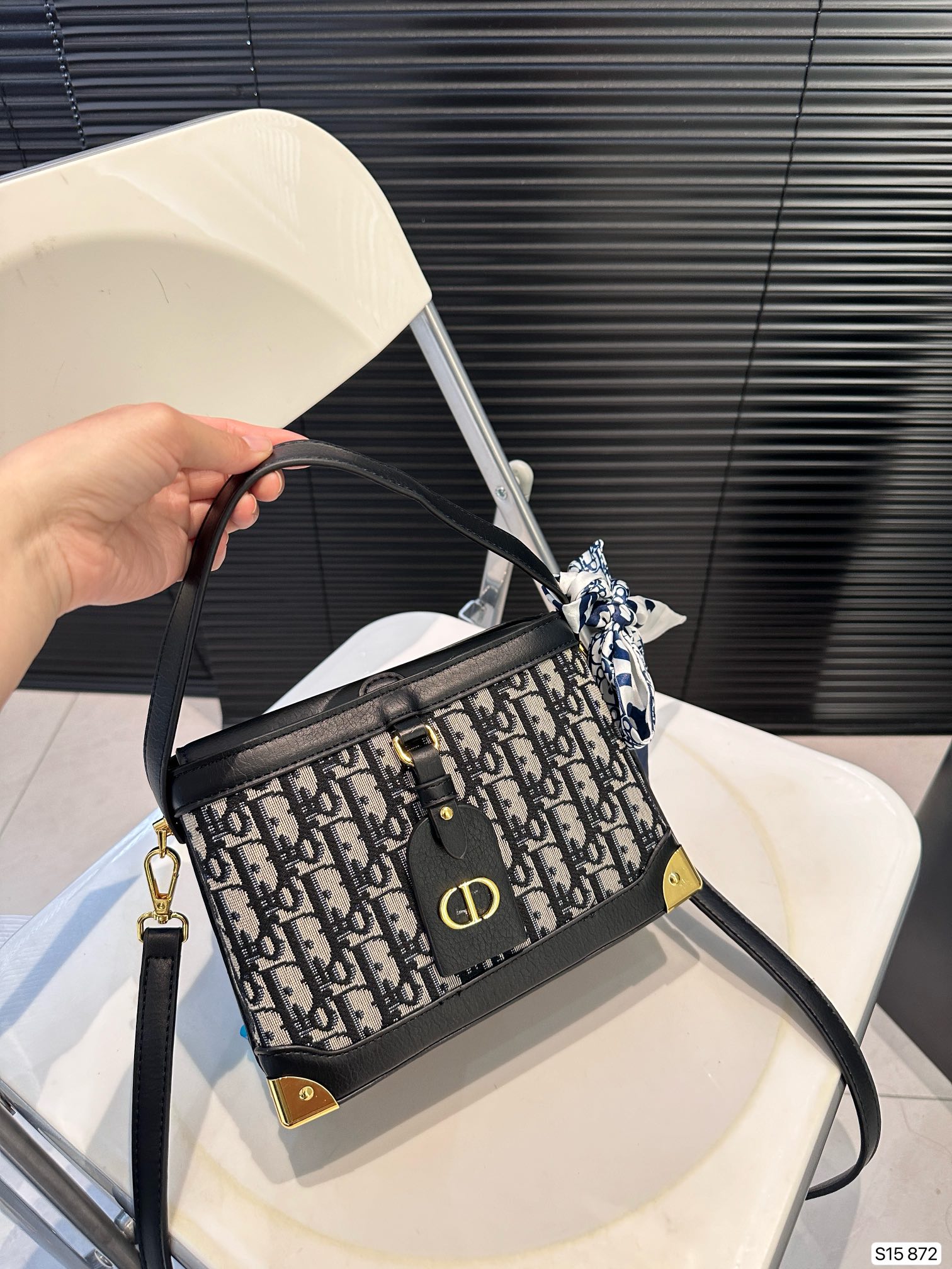 Dior 30 Montaigne Bag