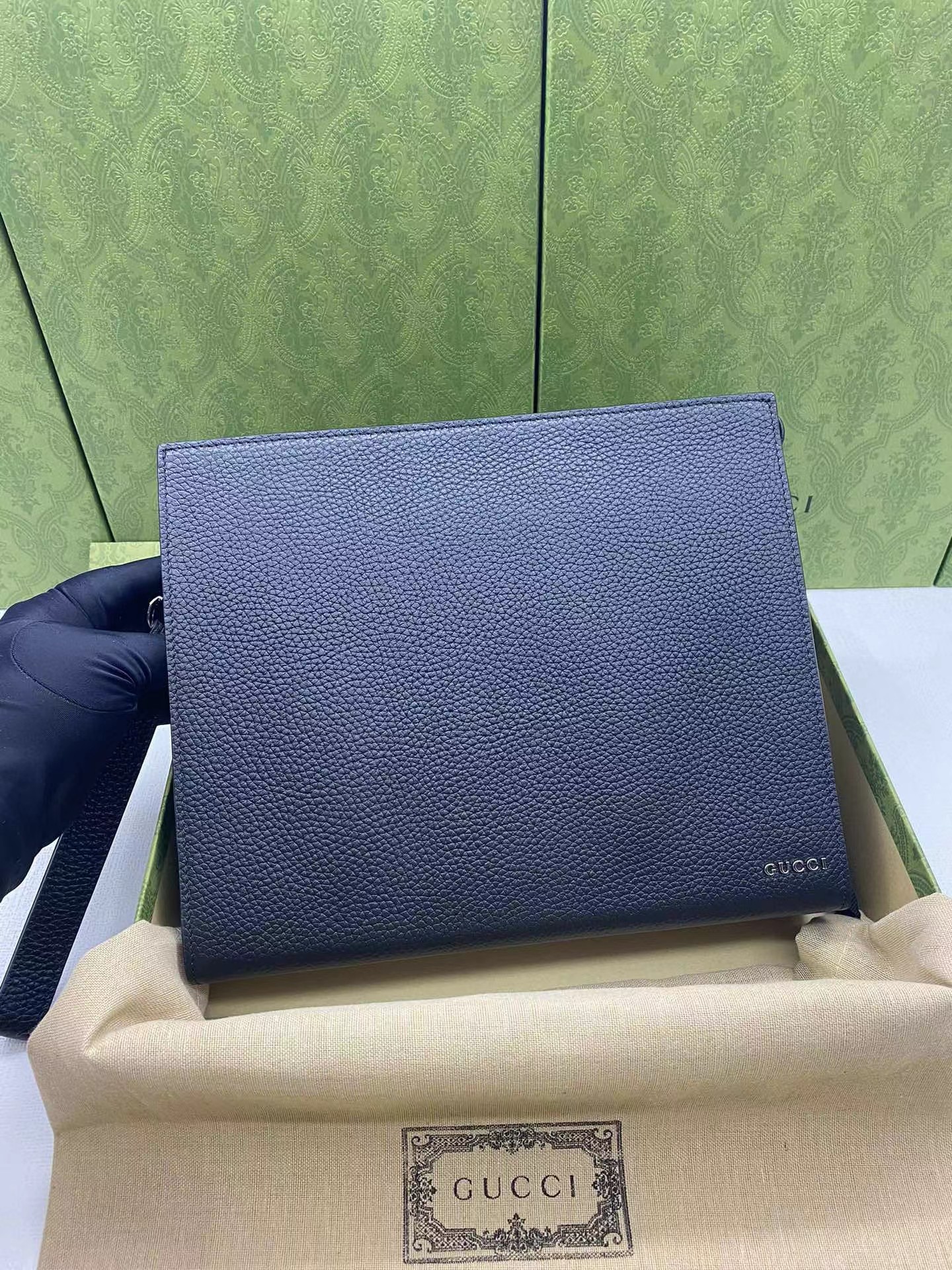 High Quality Gucci Clutch Men Bag Early Spring Series