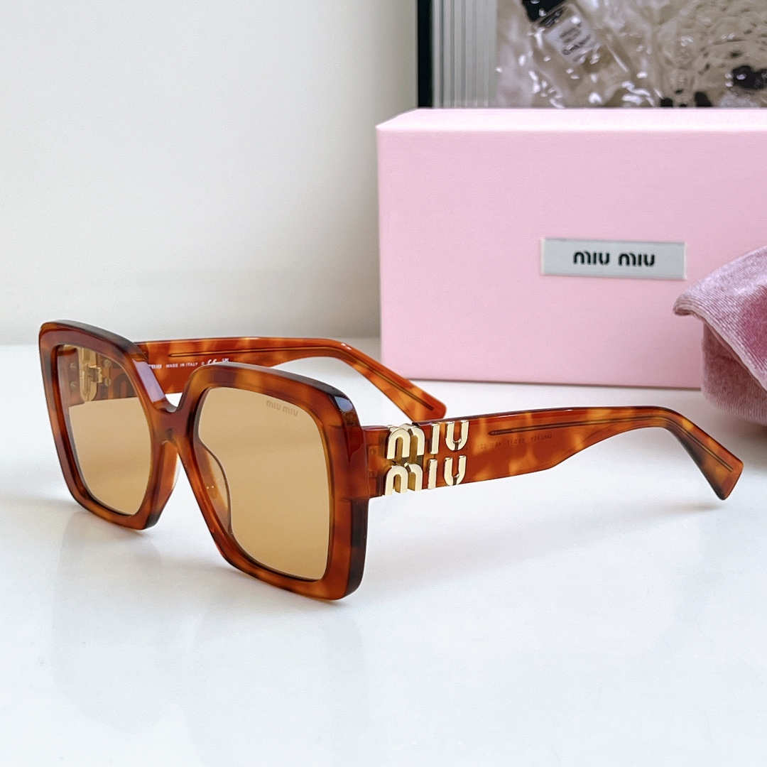 miumiu Sunglasses