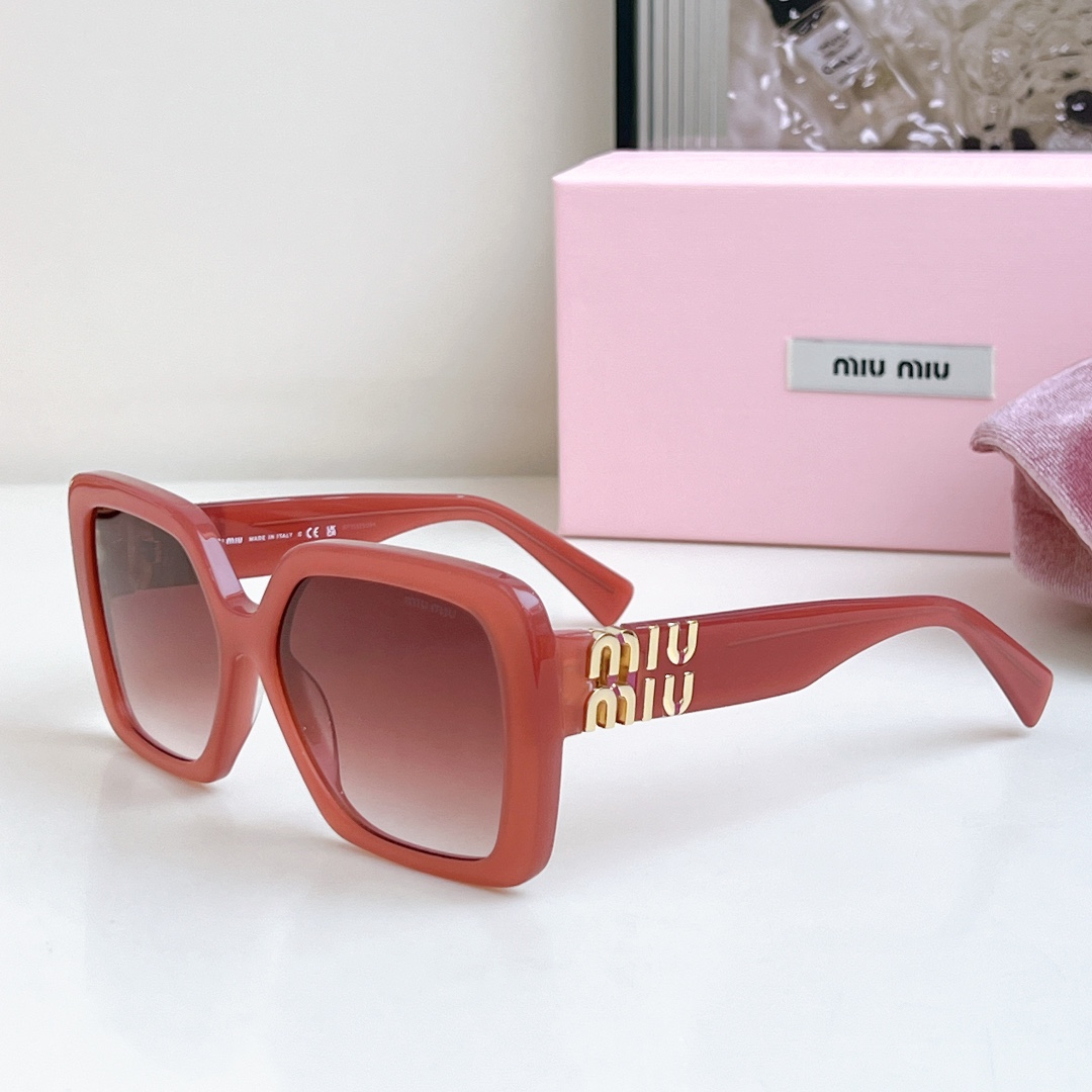 miumiu Sunglasses