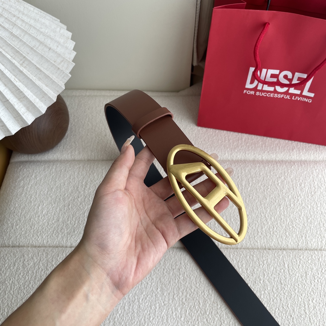 Diesel belt “D”logo