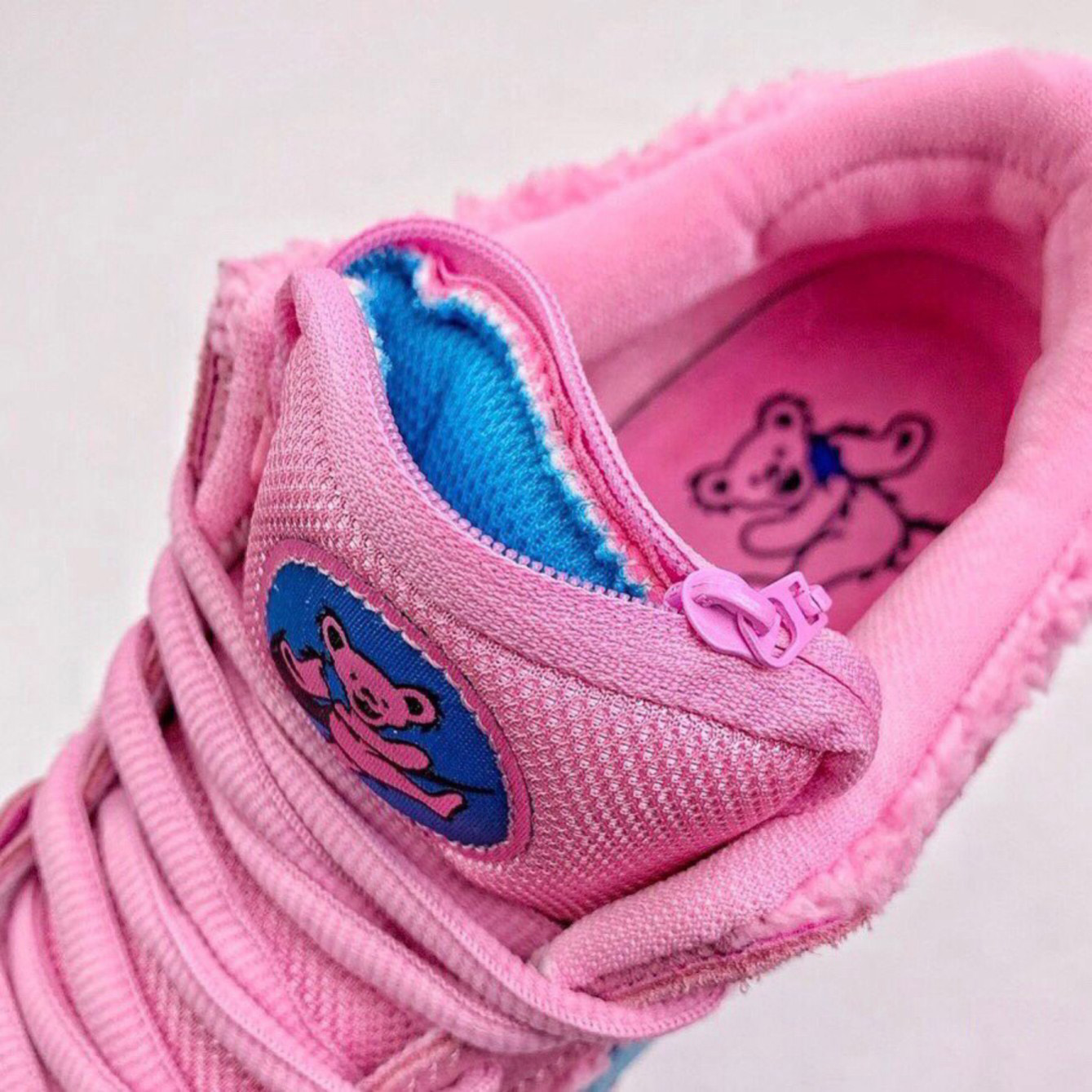 Grateful Dead x Nike SB Dunk Low