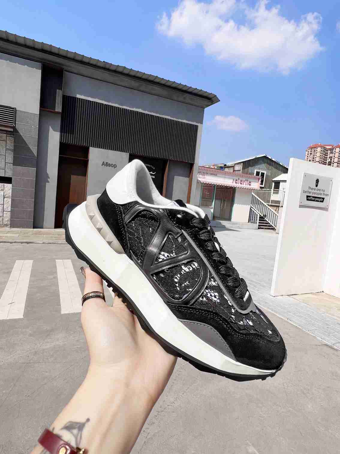 Top Quality Valentino Garvani Sneakers