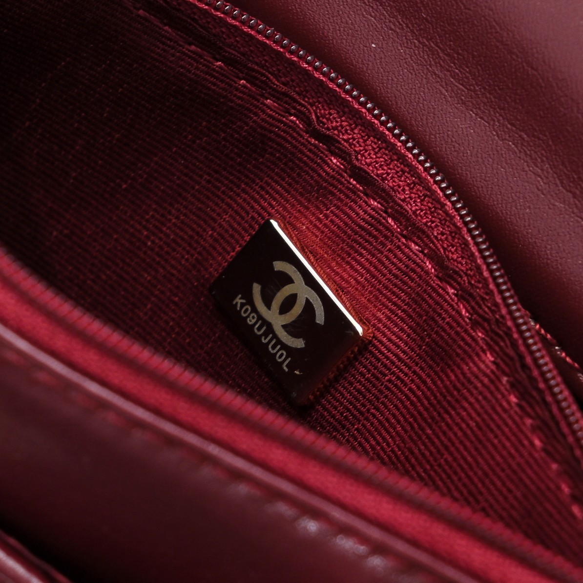 Chanel 24B woc chain bag