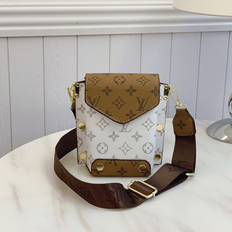 LV Mobile phone makeup bag