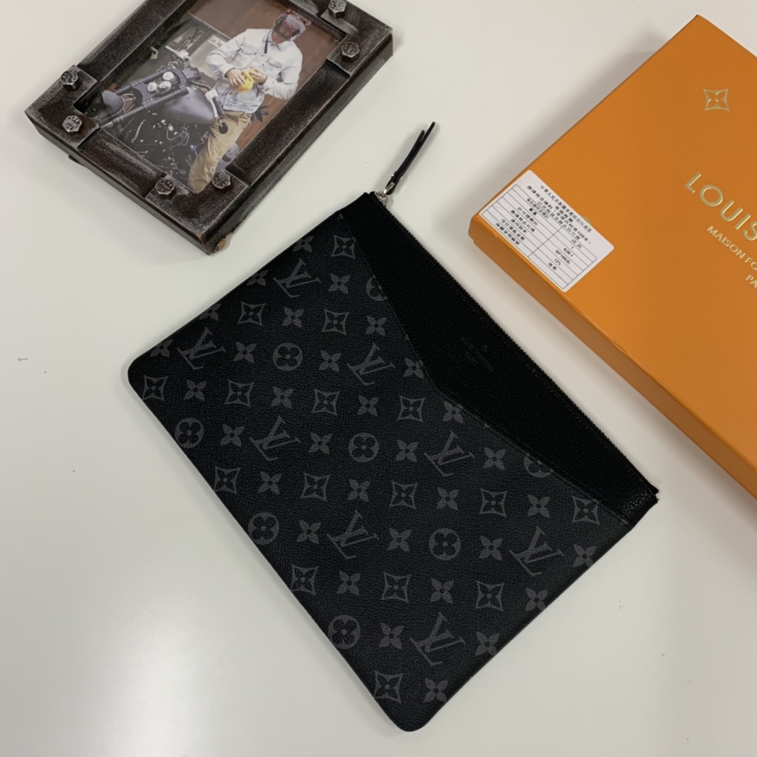 LV Daily Monogram Handbag