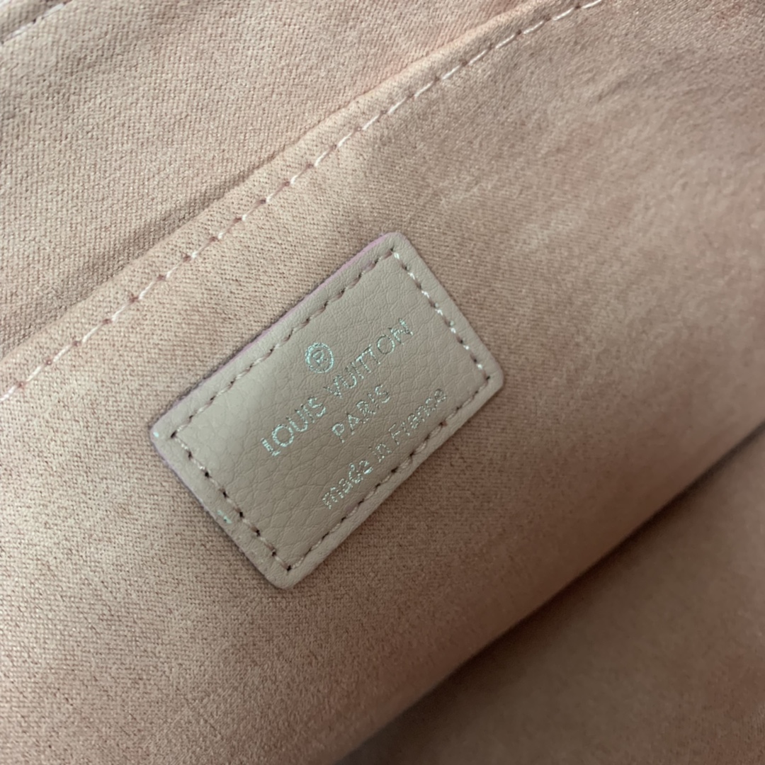 LV Daily Monogram Handbag