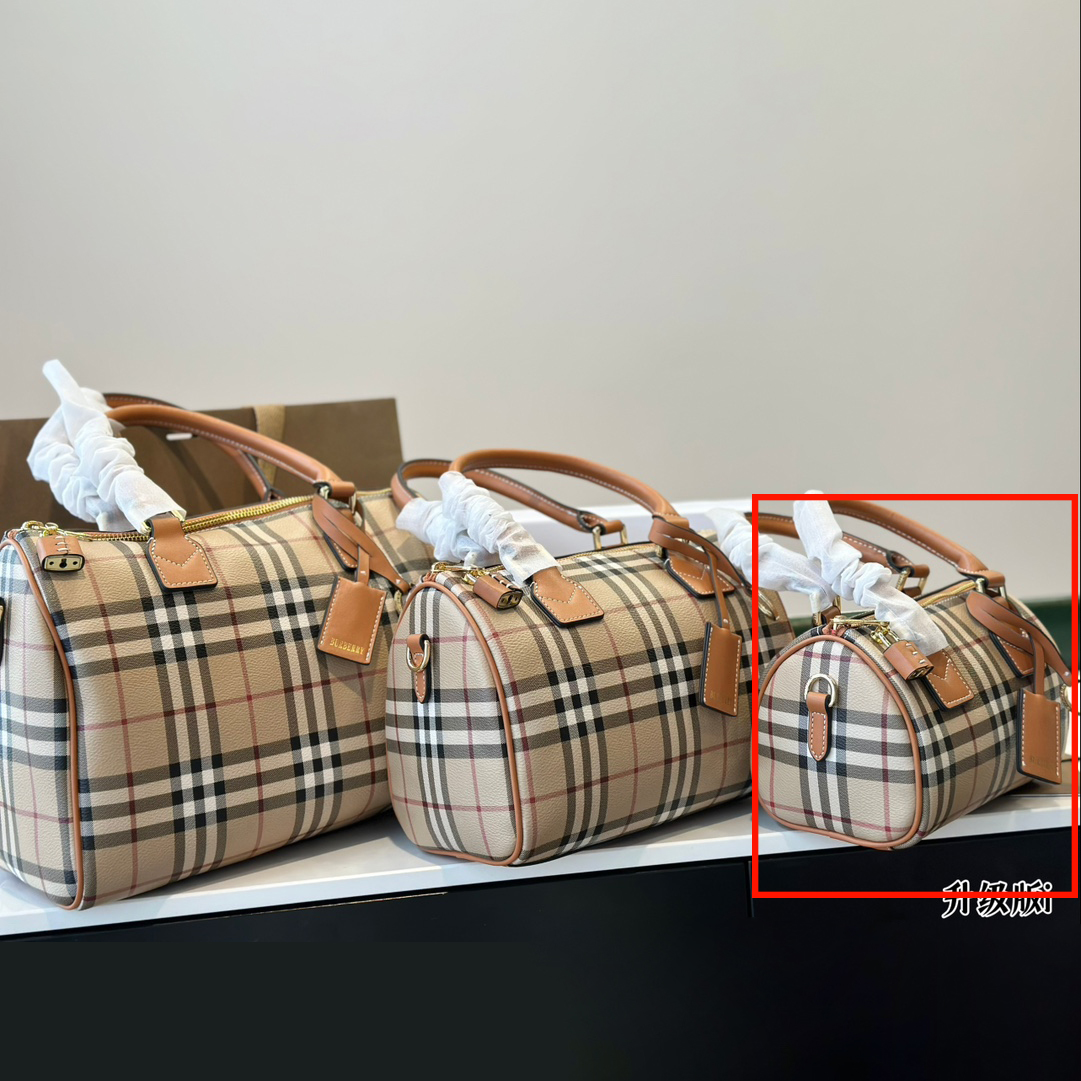 High-quality Burberry speedy shoulder bag