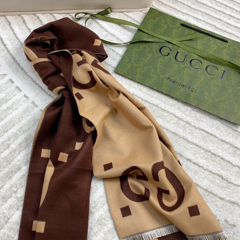Gucci High quality scarf