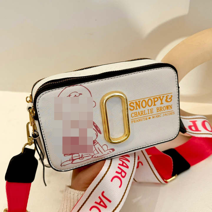 MJ Marc Jacobs X Snoopy shoulder bag