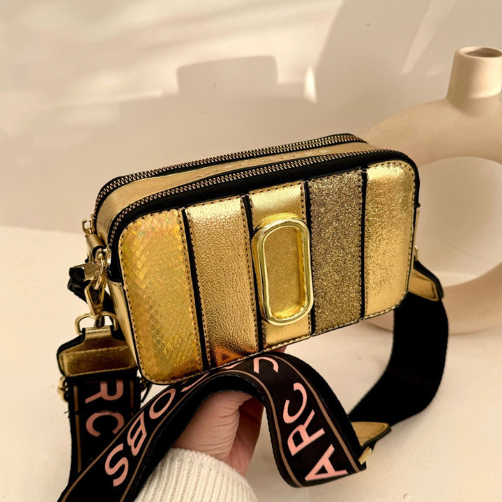 MJ Marc Jacobs X Snoopy shoulder bag