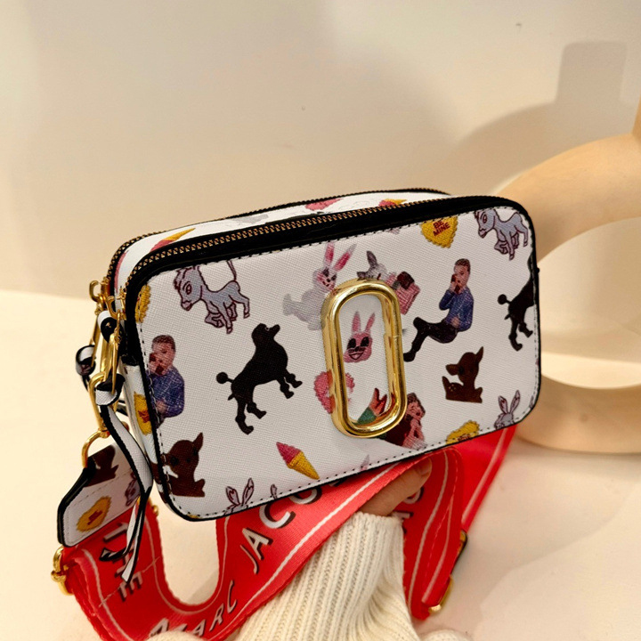 MJ Marc Jacobs X Snoopy shoulder bag