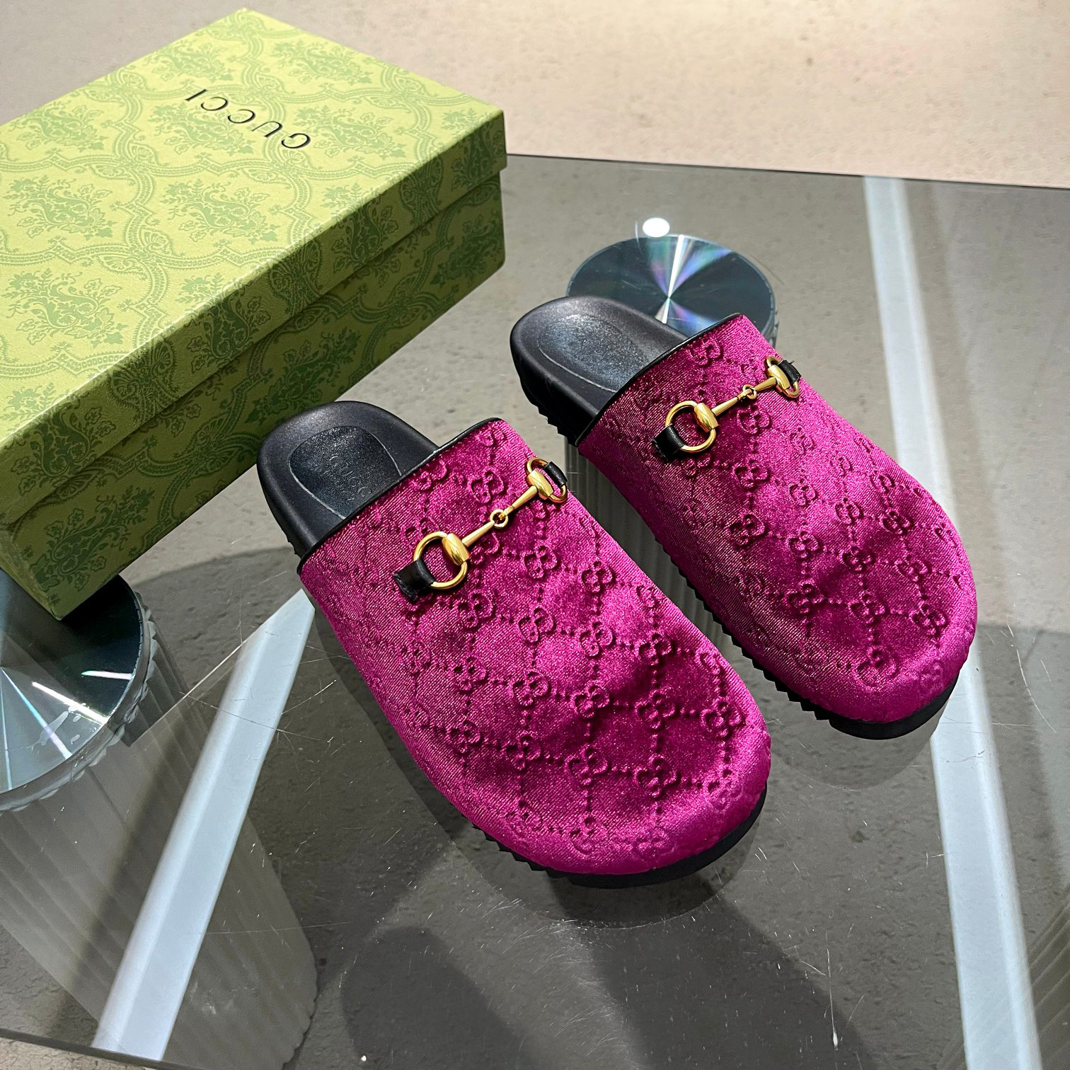 High quality Gucci slippers unisex