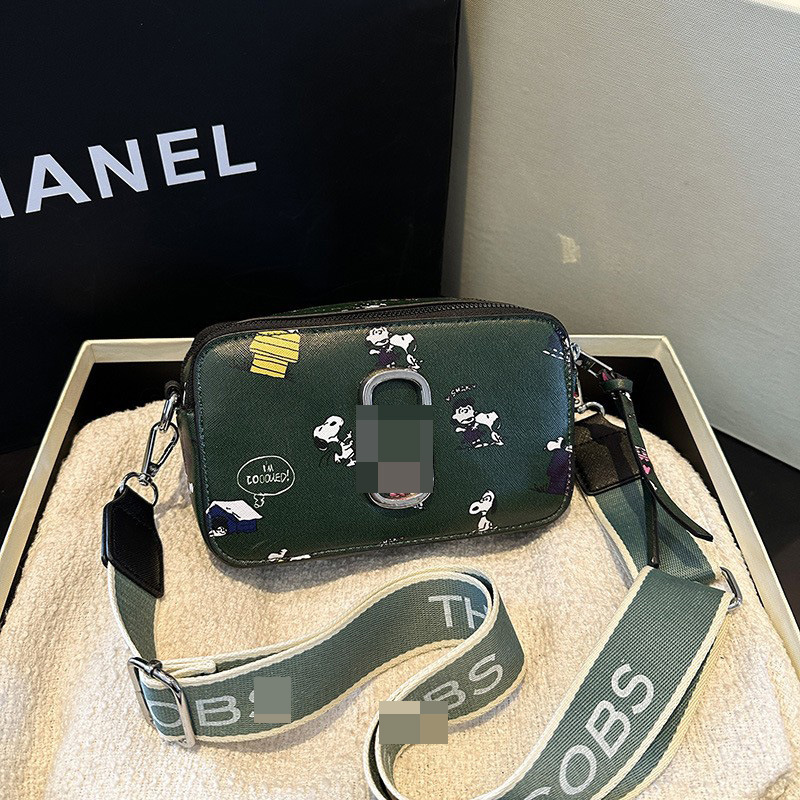 MJ Marc Jacobs X Snoopy shoulder bag